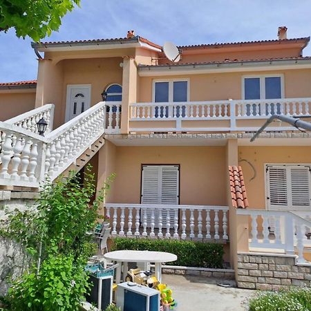 Apartments Mig - With Beautiful Garden Супетарска-Драга Экстерьер фото
