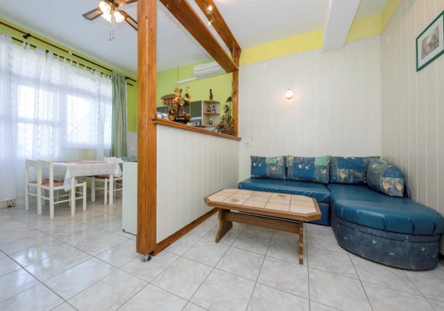 Apartments Mig - With Beautiful Garden Супетарска-Драга Экстерьер фото