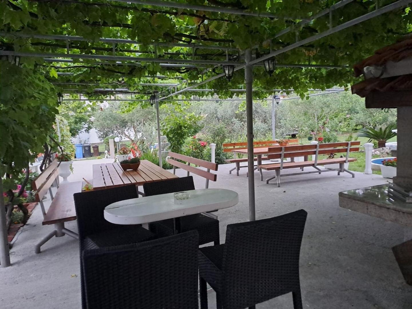 Apartments Mig - With Beautiful Garden Супетарска-Драга Экстерьер фото